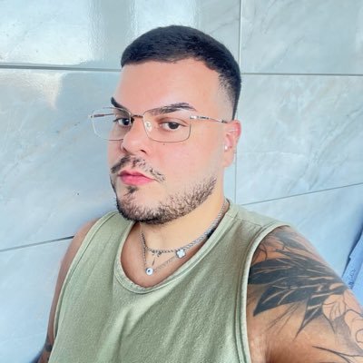 muitos sabem quem eu sou, poucos realmente me conhecem.