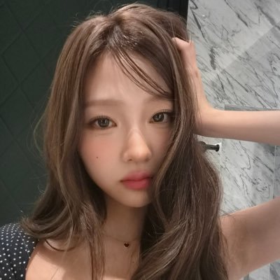 𝖯𝖺𝗀𝖾 𝖨𝖨 “.. @Tunes2Hearts ..” 𝗈̀ 𝖽𝖺𝗂𝗌𝗒 𝗉𝖾𝗍𝖺𝗅𝗌 𝖻𝗅𝗈𝗈𝗆.