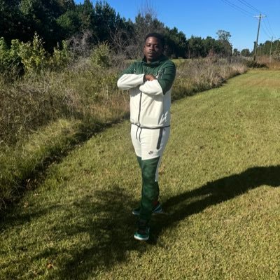 it’s only 1 boss , why everybody just don’t play their role ?
