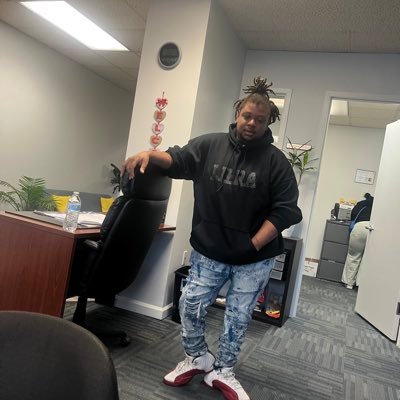 DaronD72021's profile picture. i’m looking for to be in a relationship and to have a friend to talk to