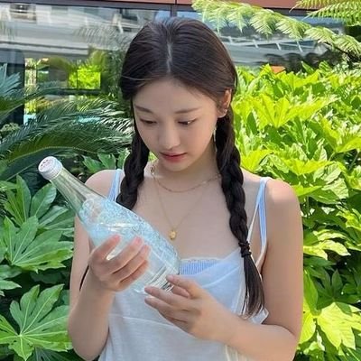 kelapaws's profile picture. ☆ layout spess