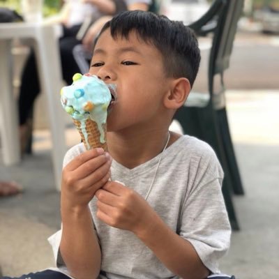 AdenXpo's profile picture. 