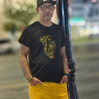 MaxEm04121988's profile picture. loading......