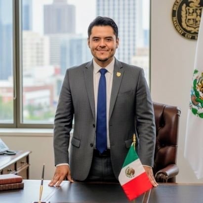 Profesionista, andariego y escritor. Asesor Político 🎯Orgullosamente ex #UVM #Ibero y #UNAM