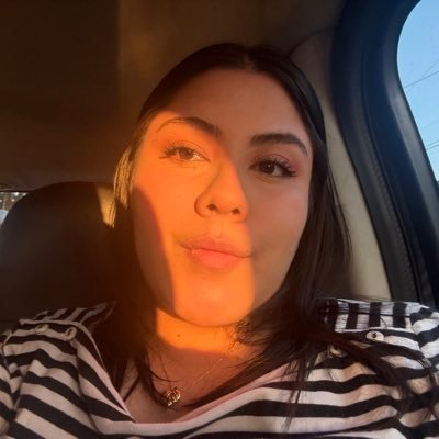 CinthiaGonzalz2's profile picture. tengo hambre y sueño no importa cuando leas esto😶🐨