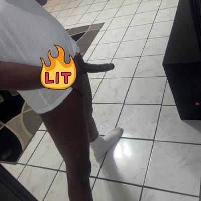 WoodzRico's profile picture. 18+ Content Creator , Beginner Videographer & Photographer 📲🎥 #BookMe #LetsCollab