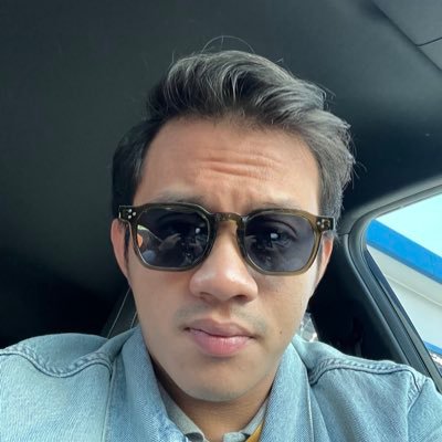 kepegang's profile picture. On Miley Cyrus’s Something Beautiful era