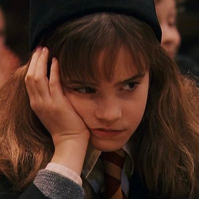 saturnnssz's profile picture. #collegeacc || random wrrr || management’23