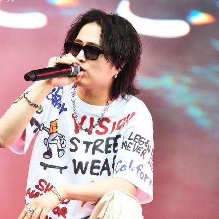 SACHIYO04240716's profile picture. 2025.8.14竹中雄大くんの歌声🎤に魅了され迷う事なくNOVELCITYの住人に。40↑ですがLighterの友達募集中です。
新米Lighterなのでいろいろ教えて下さい😆
いつかはライブ参戦を✊
LDH FANTASTICSも推してます✨