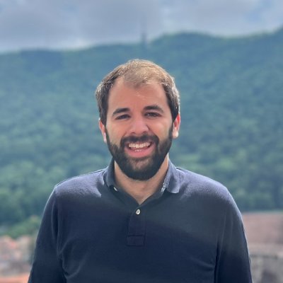 Profesor universitario e investigador en gestión de riesgos, agua y sostenibilidad. Me preocupa tanto lo que me rodea que al final siempre hablo de política
