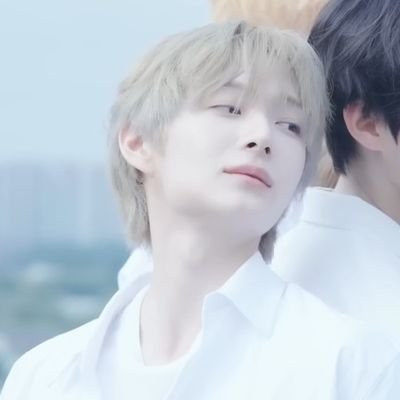 (🥛🍼🧁) | 🛒....... slow collector mostly donghwa #kickflip weflip only