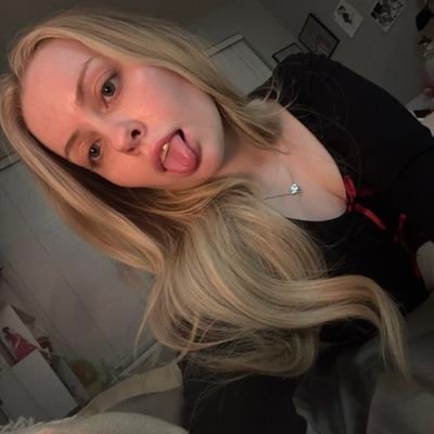 sepheraiin's profile picture. content creator ⭐ Dm for menu and info🔥 cardi B lover❤️ dm is strictly for business inquiries. DM me on telegram 
https://t.co/yKEXwwa7N9