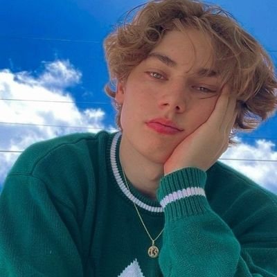 ofabriciofreire's profile picture. Que bacana, que bacana ter você aqui, divirta-se.