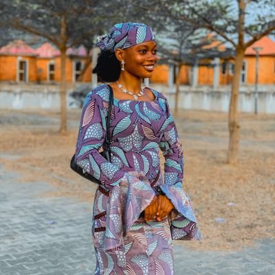 Alaladerhee's profile picture. 