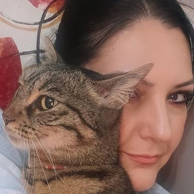 Hem klinik psikolog hem ögretmen 🤓
*MSGSÜ-Matematik
*Sakarya Ünv Mat Öğr YL
*İGÜ Psikoloji
*Üsküdar Ünv Klinik Psk YL