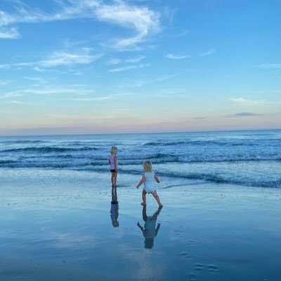 UGA_JRICH's profile picture. UGA Grad | 2021 & 2022 National Champions | 2x Girl Dad | #PinstripePride #BillsMafia #GoDawgs #ATLHawks