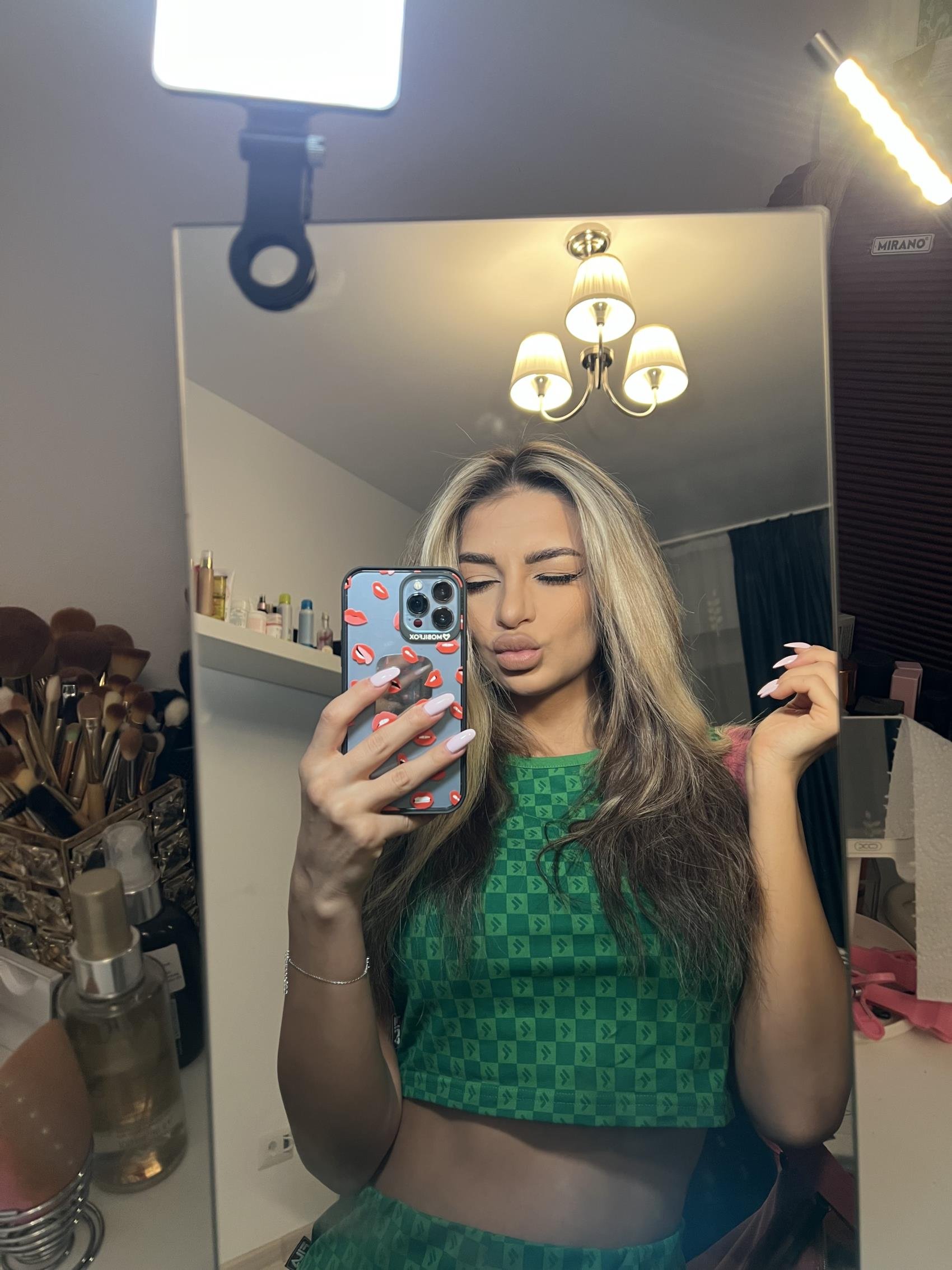 Anasstasia_Powc's profile picture. Heyy 😊. This is just my other acc, but let’s talk on my main @GirlAnastassia