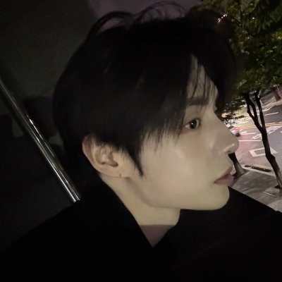https://t.co/mb0srYh2zL Kulminasi penakluk hati, taklimat rupa wira yang suguhkan pesona nan menawan dari jajaran garis 98Societe, Kim Jiwoong.