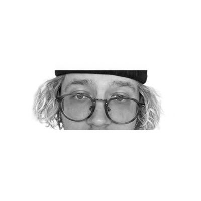 senya_raw's profile picture. photo artist • member of @theframesociety