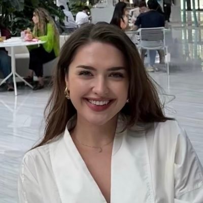 начинала с теор.физа, магу по квантовым компам бросила ради буханки хлеба в IT. была лидом дизов, СМО и PO в банке. как никто другой знаю, что такое деградация
