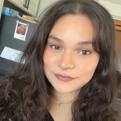 ellabella317's profile picture. just trying my best.