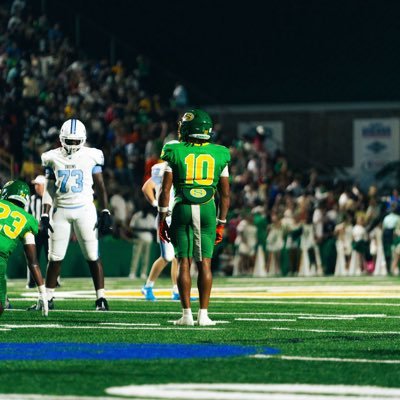 # 10 Summerville high school football c/o 2027 OLB | 5,10 | 190 lbs || 3.0 GPA # (8435934420) eli811958@gmail.com|