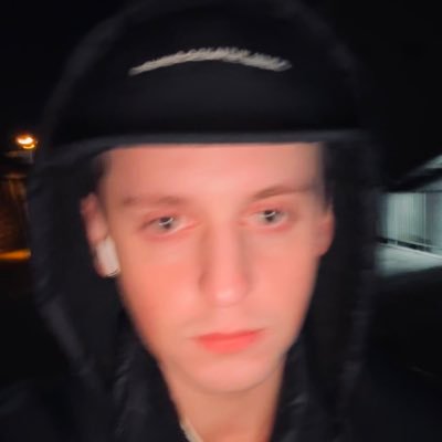 danielsaraldi's profile picture. Front-end developer at Azify (React, React Native, iOS and Android)
