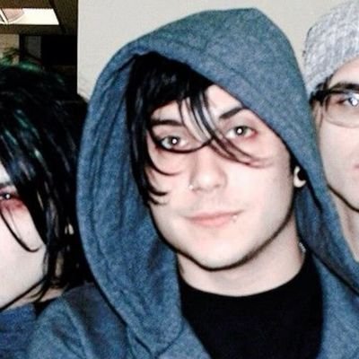🌧ㅤᛝㅤheㅤㅤone day i am gonna grow wings. . . 🎧
eng/pt-br dni: frank iero haters