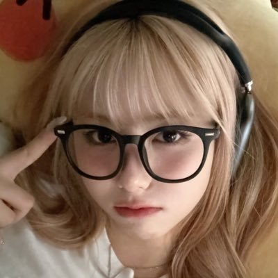 purkydINo's profile picture. i write about my idols. pretty simple. she/her 19yo rps/rpf