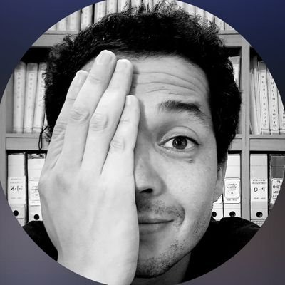 AntonioBandiniC's profile picture. 🙂🙃🤯📃🖋📚 
En algunas ocasiones me confunden con un tal José ☯️