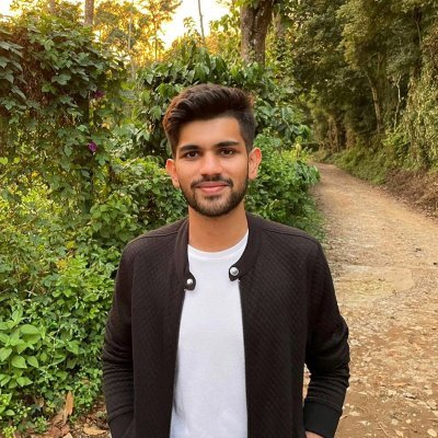 Software Engineer and a history buff. I rant about football at https://t.co/CEJEEWm7fU