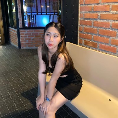 สาวINFPคนนึงที่ขี้เหงา ชอบตีกอล์ฟมากๆ เดมมาส่งรูป+เเนะนำตัวก่อนน้าเบ๊บ😊
#เรียลหญิง