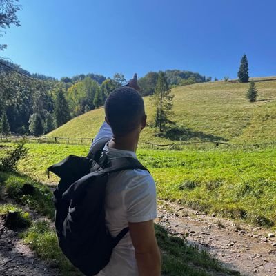 esennese_'s profile picture. Hej hi heloł