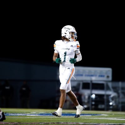 C/O 2027 /5’11 165/WR-ATH/3.3 GPA/Mosley High School Email:@gamarcush5@gmail.com #850-819-0400