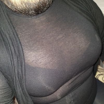 Travesti de clóset... Activa...me encanta vestir con ropa de mujer...en Buscas de amig@s