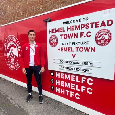 @Hemelfc Stadium Announcer 🔴 | @bromleyfc Women’s Stadium announcer ⚪️ | @spursofficial U21’s Stadium Announcer ⚪️ | Watford Home & Away 🐝