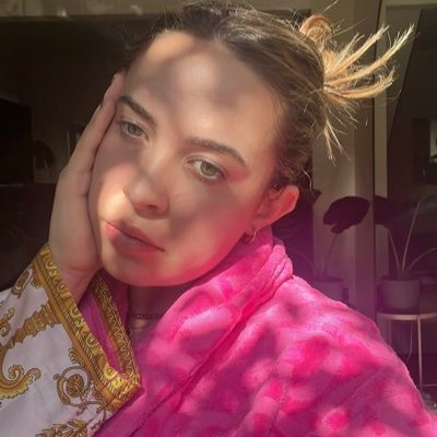 h52384's profile picture. Friendly ☺️💕