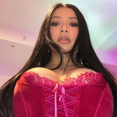 Youtuber with many hidden talents ˖ ᡣ𐭩 ⊹ ࣪ ౨ৎ˚₊ | ig: yahairaxyumi