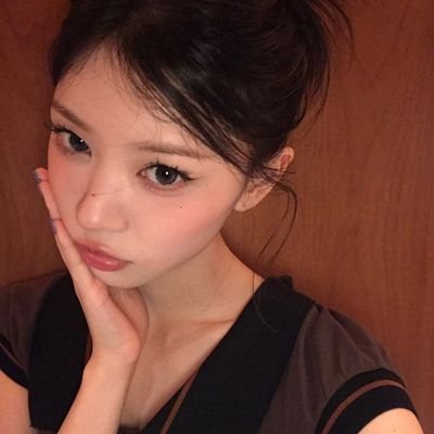 2mb_c's profile picture. 