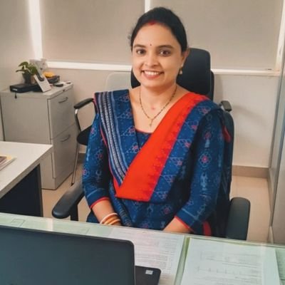 କୁହନ୍ତି ସମୟ କାହାର କିଛି ରଖେନି,ସବୁ ଫେରେଇଦିଏ,ପାପ ପୁଣ୍ୟ ସବୁ,ଫେରେଇଲାବେଳେ କେବଳ ହସିଦିଏ,ତୁମ ବିବସତା ଉପରେ🍁
ASSISTANT DIRECTOR OF PROSECUTION CADER ⚖️(Home department)💼