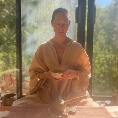 Spiritual Being🧘🏼♀️🌬️ SPIRITUAL GUIDANCE IS NOT FOR SALE ❌ Always Looking To Better Myself And Help Others Reconnect To Their Higherself💫 Third Eye 👁️