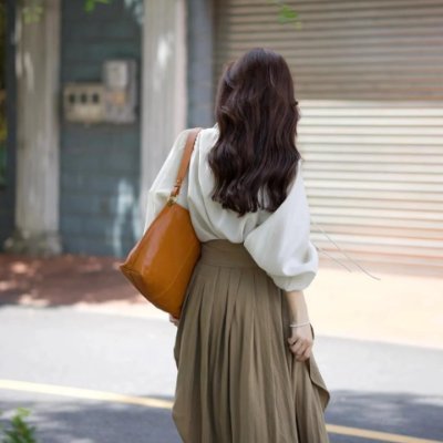 leilani777500's profile picture. A glowing spirit dressed in style, commanding attention not by noise but by presence leaving trails of admiration wherever steps land 🌸