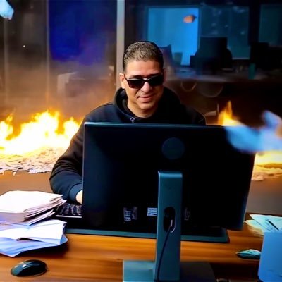 RafaLeon_74's profile picture. 