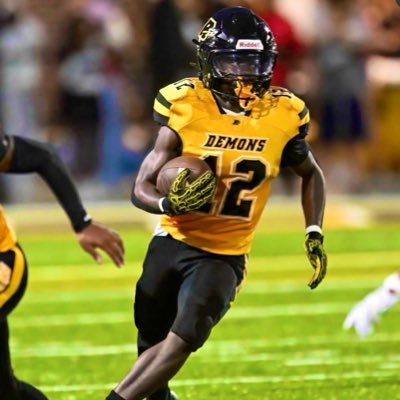 C/O 2026 #12 |3.18 GPA| | WR/DB| 5ā8ā| 160lbs | NCAA ID# 2302781245 | bbell9352008@gmail.com | @rjr_football