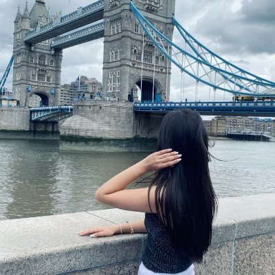 madeline777500's profile picture. Dancing between power and softness, weaving confidence into each breath, and lighting up every space with unshakable energy 🌸