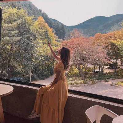 hana_5634's profile picture. Creating my own sunshine on cloudy days😊
A dream with a vision, a soul on a mission💖