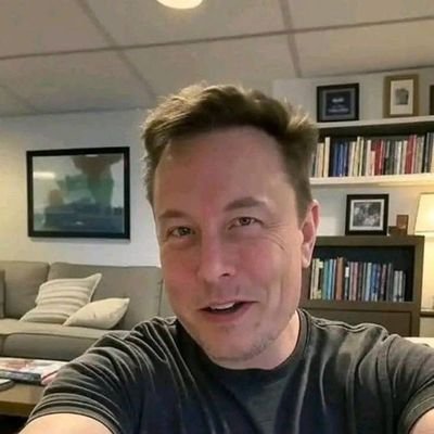 I’m Elon Reeve Musk and I’m from South Africa 🇿🇦 but moved to the state of Texas because my Tesla and SpaceX over here in the states.