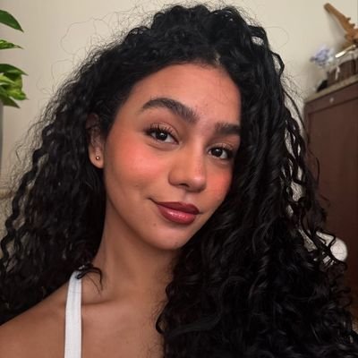 I am new here, easygoing and fun to chat with 😊