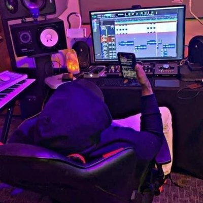 picks_kaf's profile picture. Go remember today

Nitrograph