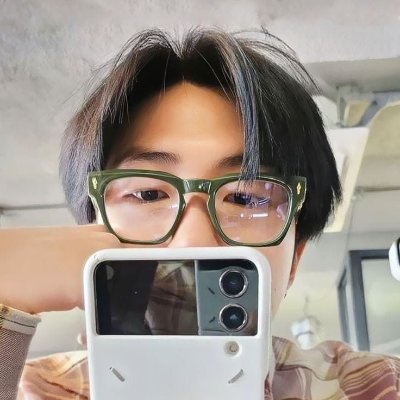 Ritnone's profile picture. lil mad and immature